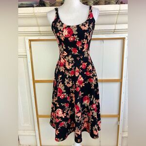 Vintage Floral Fit & flare floral dress body con and fully adjustable straps